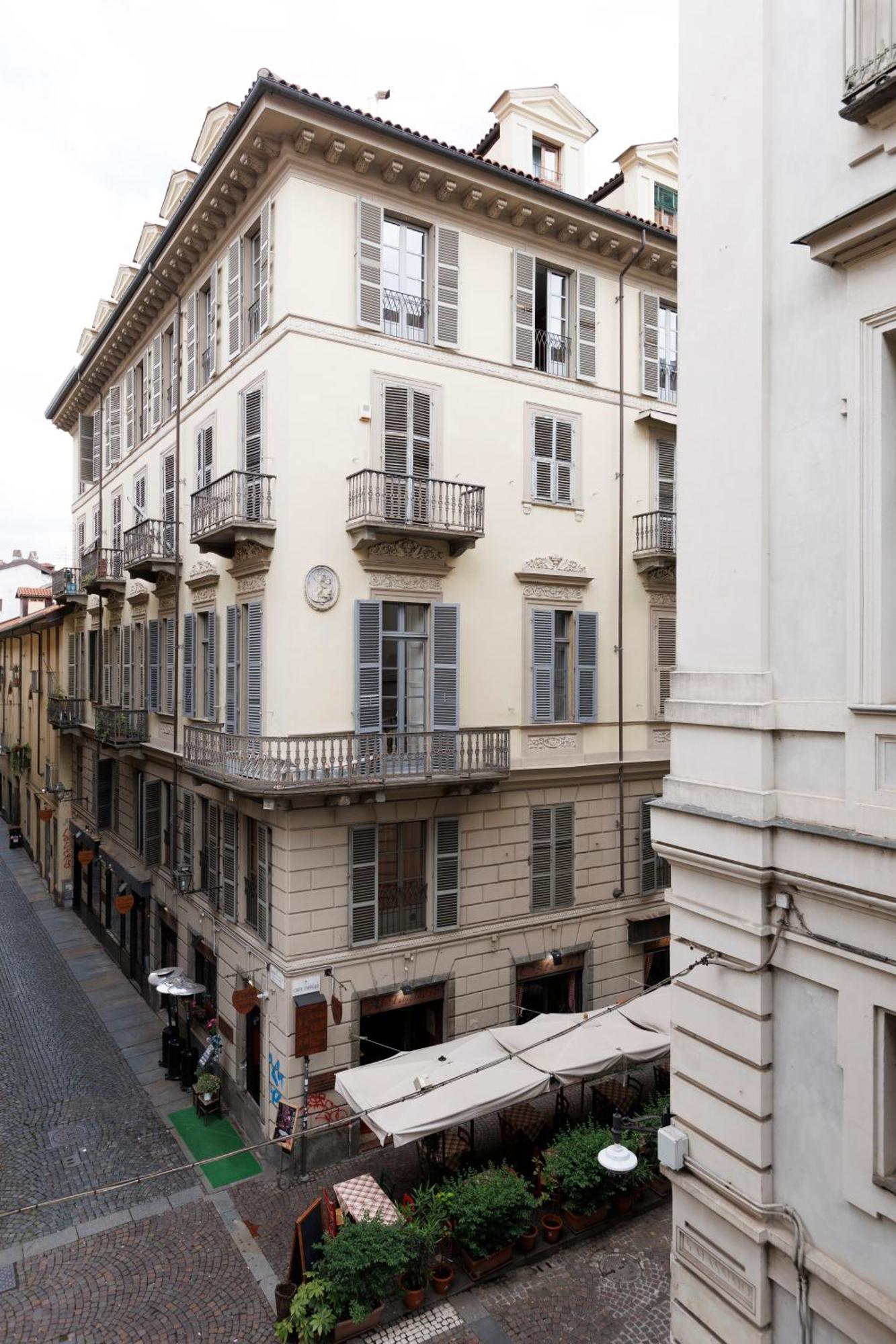 Palazzo Bellezia Luxury Suites & Spa Торино Екстериор снимка