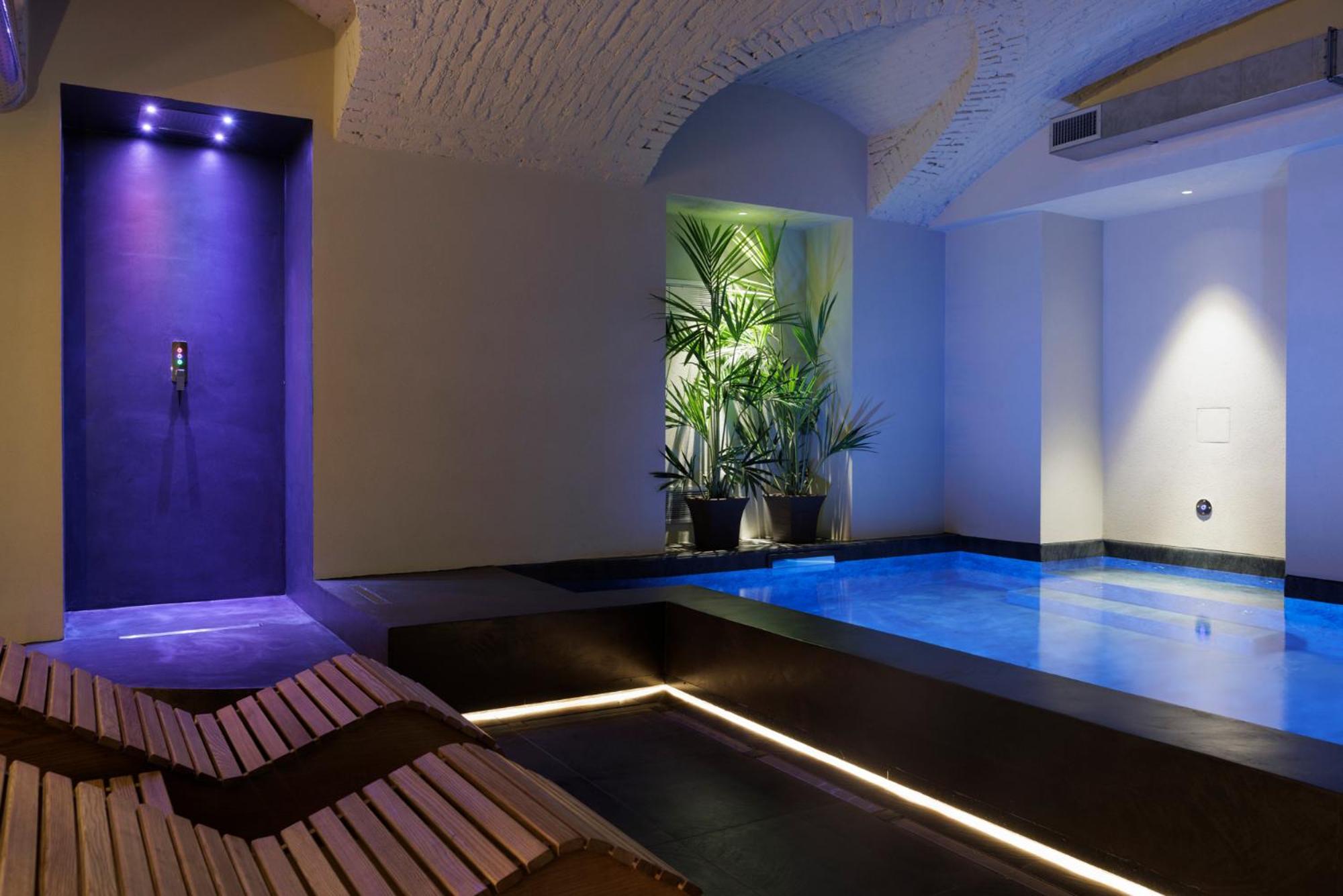 Palazzo Bellezia Luxury Suites & Spa Торино Екстериор снимка