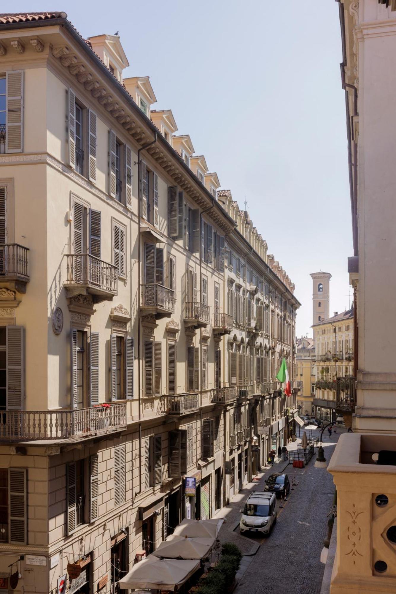 Palazzo Bellezia Luxury Suites & Spa Торино Екстериор снимка