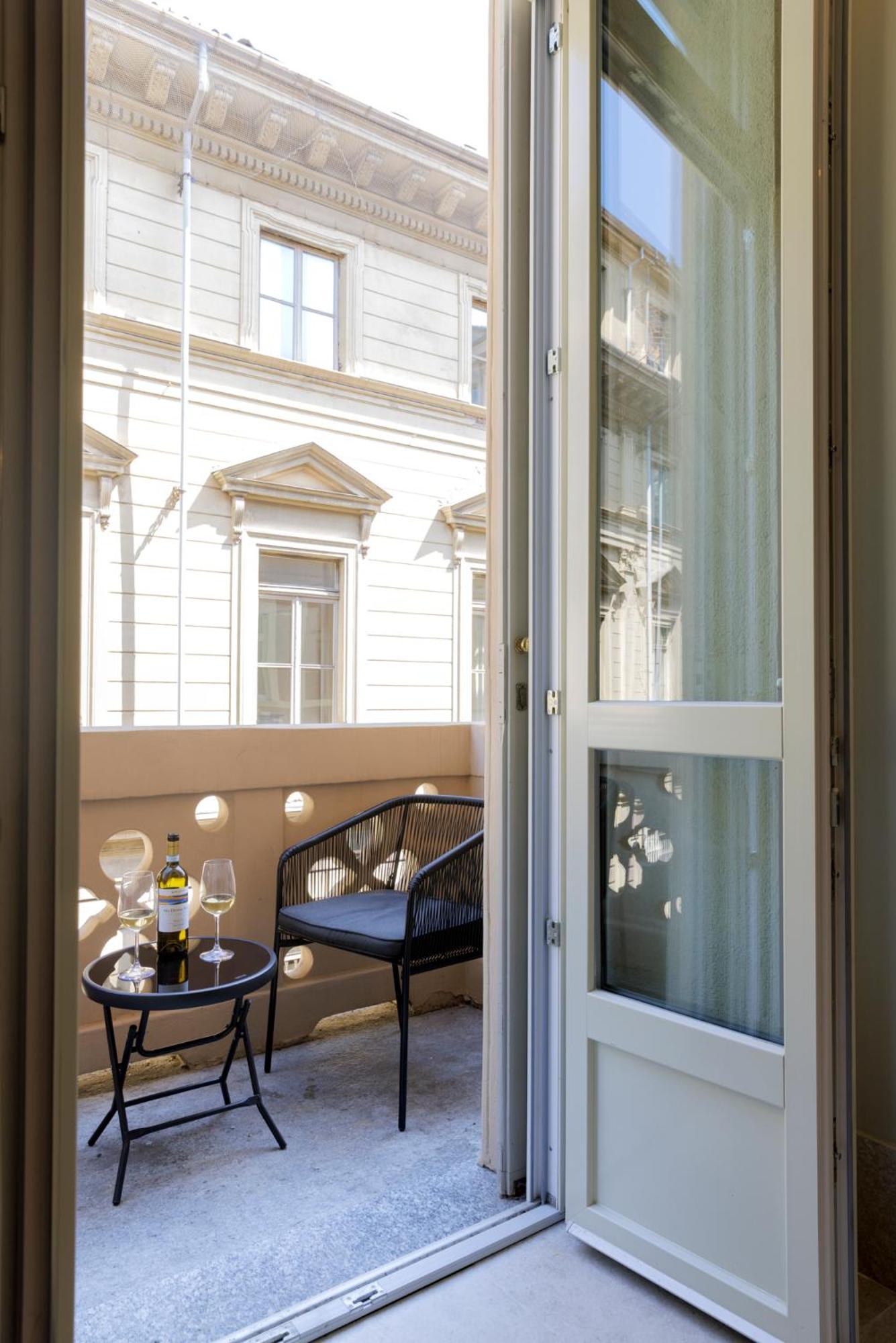 Palazzo Bellezia Luxury Suites & Spa Торино Екстериор снимка